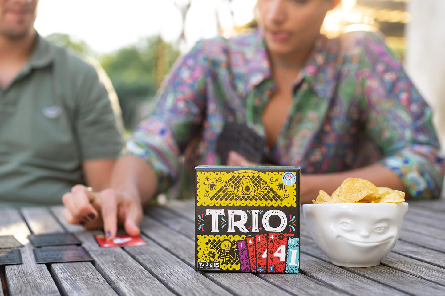 Asmodee - TRIO - Jeu de Cartes Made in France - Récompensé As d'Or 2024 - Jeux de Société pour Famille et Enfants dès 7 Ans - 3 à 6 Joueurs - 15 Min - Version française - Cocktail Games