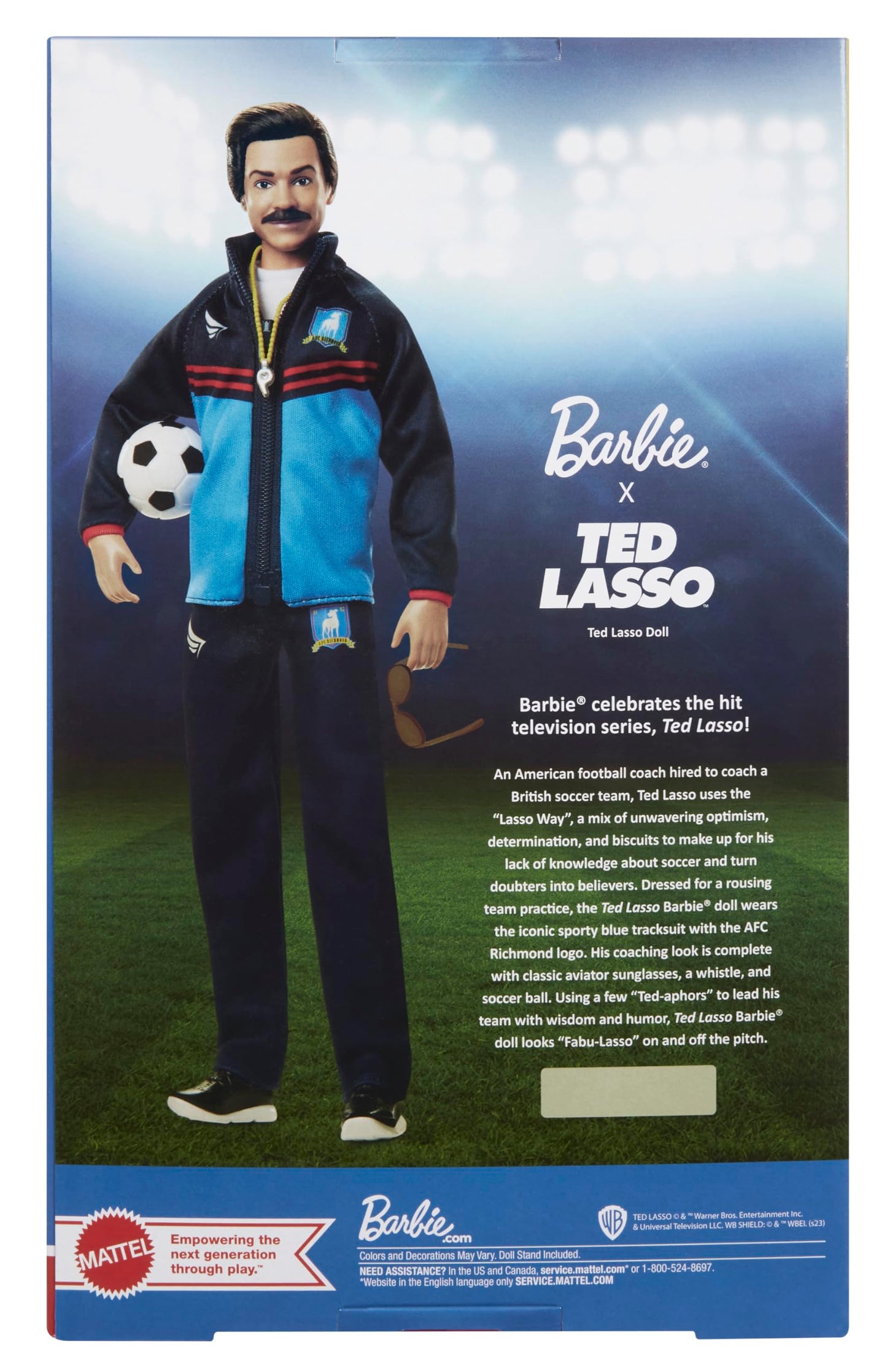 Barbie Coffret Signature Poupée Ted Lasso en Survêtement Sport Bleu, Accessoires, Socle Et Certificat D'Authenticité Inclus, À Collectionner, Jouet Enfant, A Partir De 3 Ans, HJW91