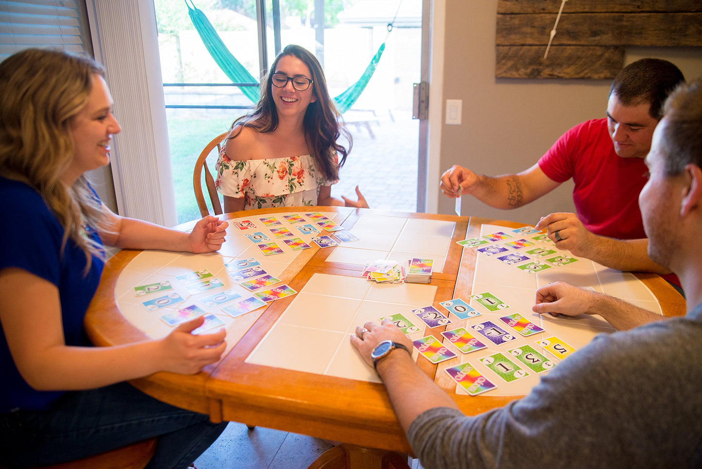 SKYJO, de Magilano - Le Tout Nouveau Jeu de Cartes/de société pour Les Petits et Les Grands pour se divertir et Passer des soirées Amusantes avec des Amis et en Famille